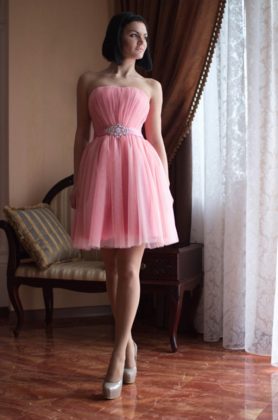 Vestidos de noche cortos para fiesta de graduación: fotos, noticias, ideas