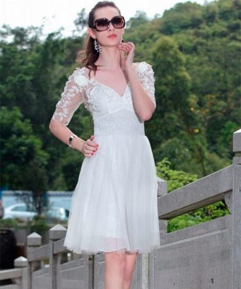 The most fashionable short wedding dresses: photo catalog of wedding dresses