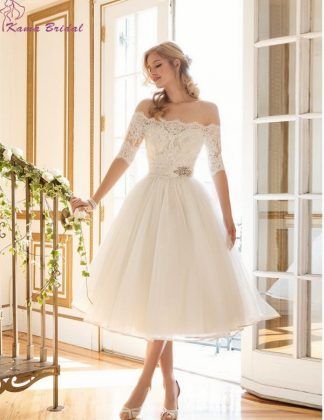 The most fashionable short wedding dresses: photo catalog of wedding dresses