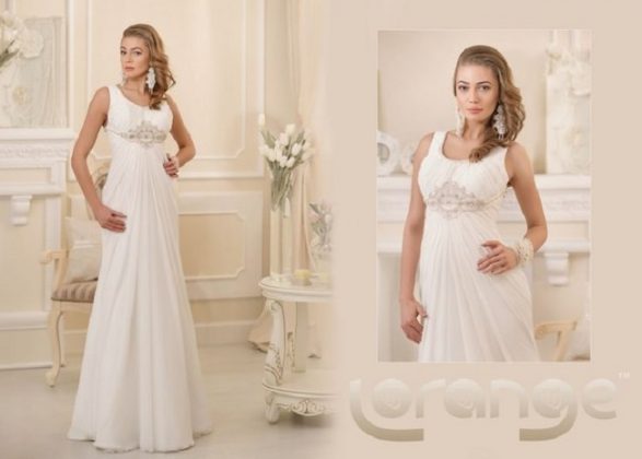 Maternity wedding dresses: a photo of wedding dresses for brides in position