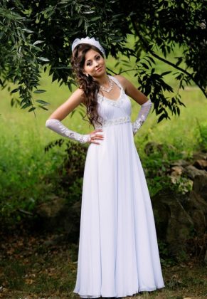 Maternity wedding dresses: a photo of wedding dresses for brides in position