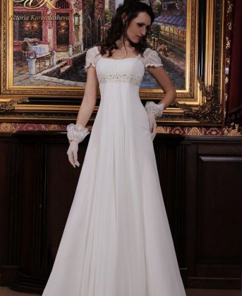 Maternity wedding dresses: a photo of wedding dresses for brides in position