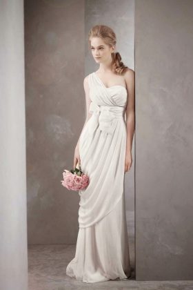 Maternity wedding dresses: a photo of wedding dresses for brides in position