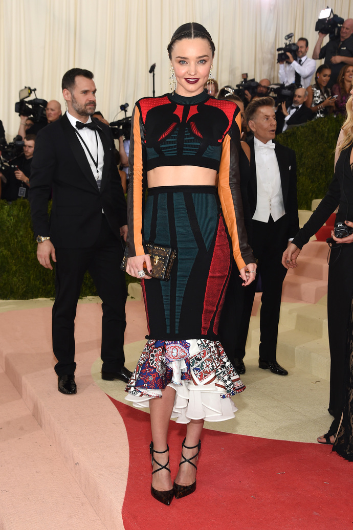 Celebrity Star Outfits: Miranda Kerr di Louis Vuitton