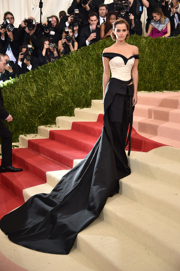 Sterne Abendkleider: Emma Watson bei Calvin Klein Collection