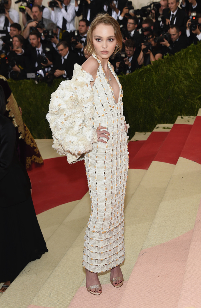 Els vestits de nit més bonics de les estrelles: Lily Rose Depp a Chanel