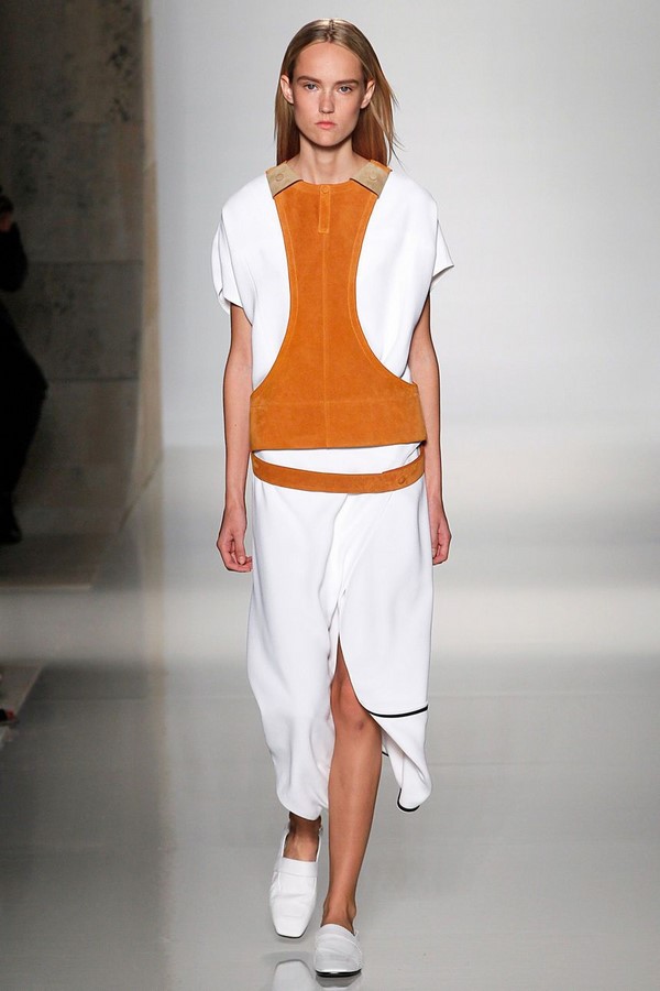 Collection of spring-summer clothes from Victoria Beckham: photos