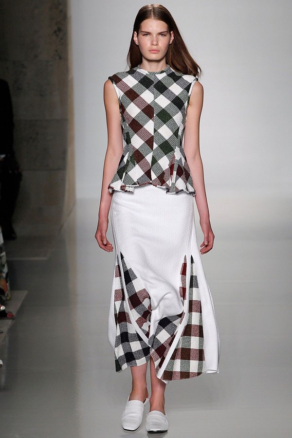 Collection of spring-summer clothes from Victoria Beckham: photos