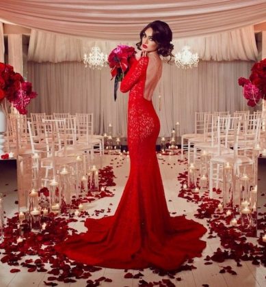 Evening red dresses on the floor: photos of the most beautiful red dresses, new items