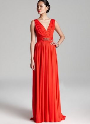 Evening red dresses on the floor: photos of the most beautiful red dresses, new items