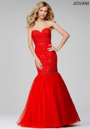 Evening red dresses on the floor: photos of the most beautiful red dresses, new items