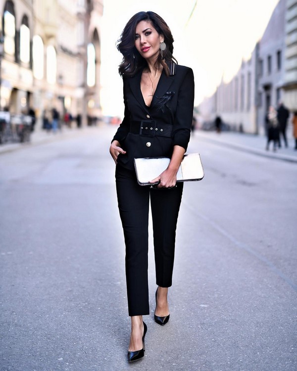 Boring business style of clothing 2019-2020: images, trends, photos