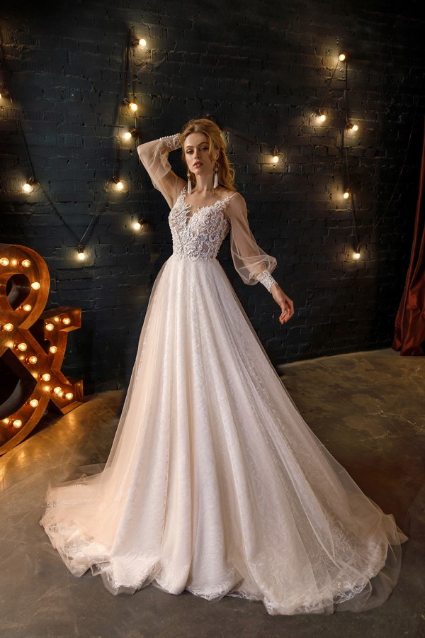 اختيار فستان الزفاف؟ صور لفساتين الزفاف ، والاتجاهات والاتجاهات للأزياء الزفاف