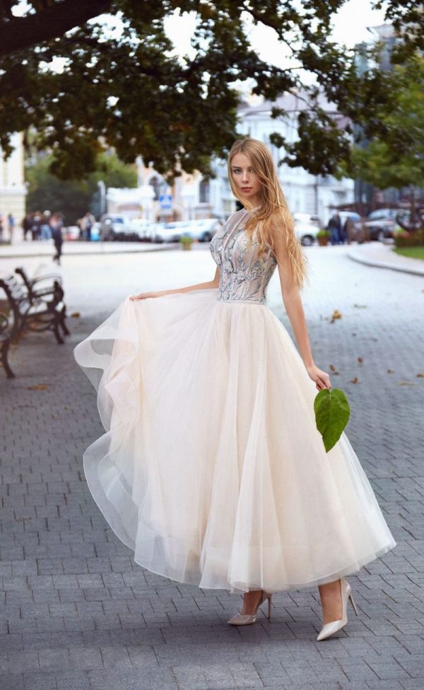 Os mais lindos vestidos de formatura: foto. Vestidos de baile na moda - novos