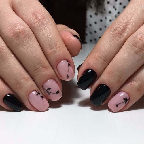 Algunas ideas de manicura para cada día, que vale la pena prestar atención a los amantes de la moda.