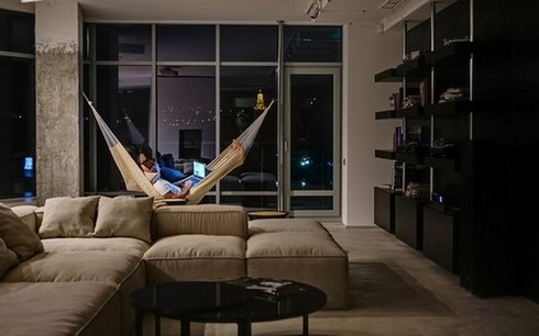 Male interior. Bachelor’s apartment: photo, design, details