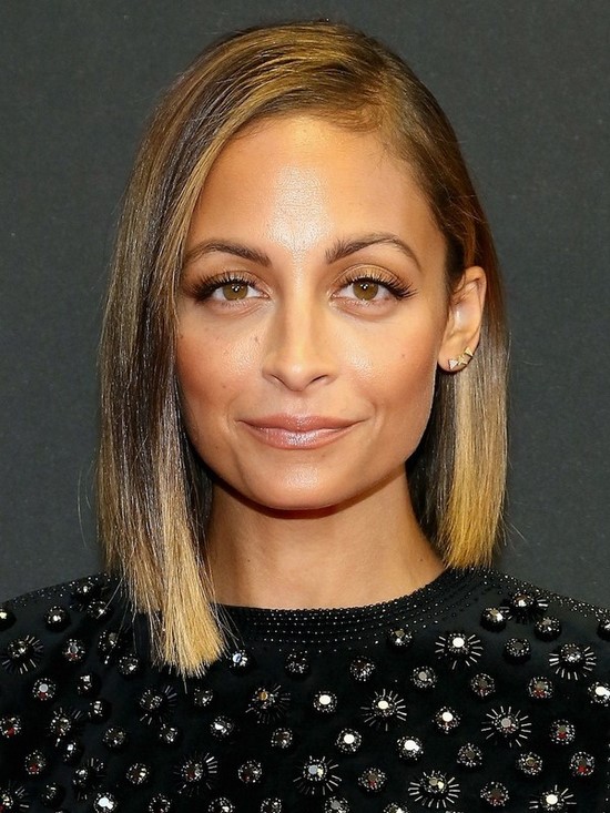 The most beautiful haircuts for medium hair 2019-2020