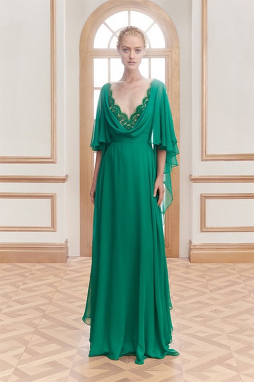 The most beautiful green dresses 2019-2020: photos of the idea of ​​an evening dress