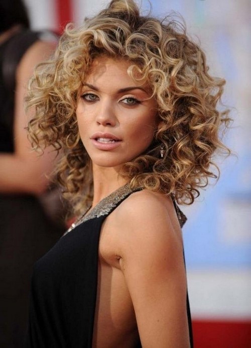 Naughty curls or trendy haircuts for curly hair