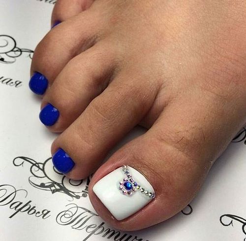 Bella pedicure: foto di idee per pedicure, nuovi oggetti e tendenze attuali