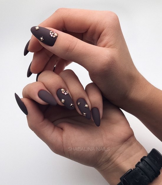 Foto-noviteiten van herfstmanicure - ontwerpideeën voor de herfst