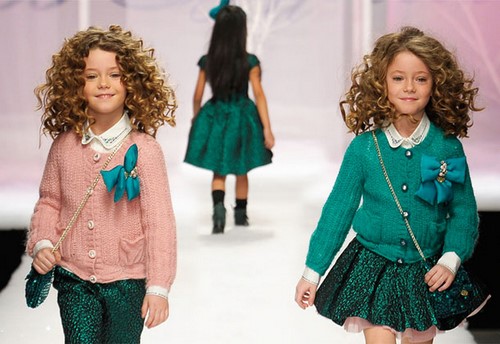 Modieuze kleding voor meisjes: foto's, trends, trends