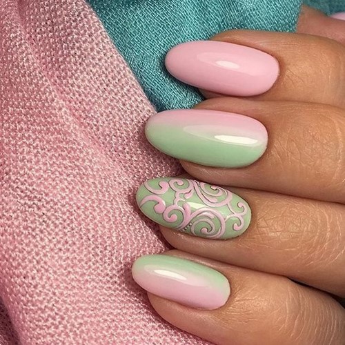 Monograms on nails: ทำเล็บสุดหรูพร้อม monograms สำหรับโอกาสพิเศษ