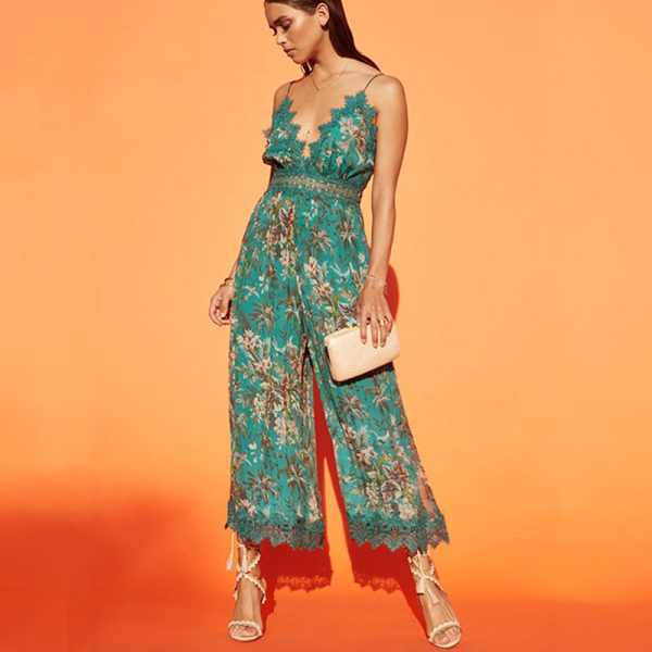 Imagen confeccionada para el verano: mono de verano de moda 2019-2020