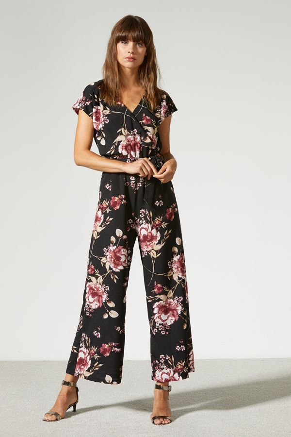 Ready-made image for the summer - fashionable summer overalls 2019-2020
