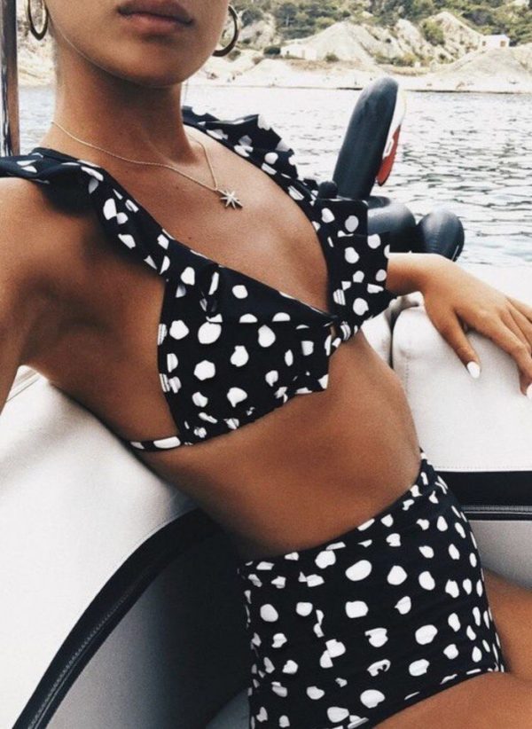 Top 10 des maillots de bain les plus à la mode pour l'été 2019-2020 - Nouveaux articles et tendances