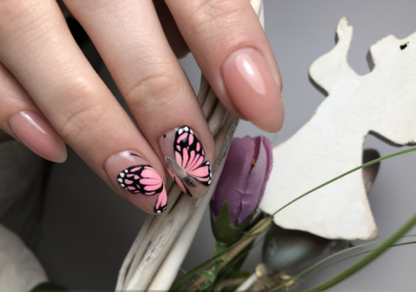 De slimste ideeën voor zomermanicure 2019-2020 - nieuwe items en trends