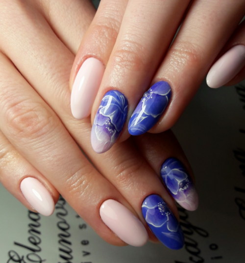 Beautiful manicure with flowers on nails - the best photo ideas 2019-2020