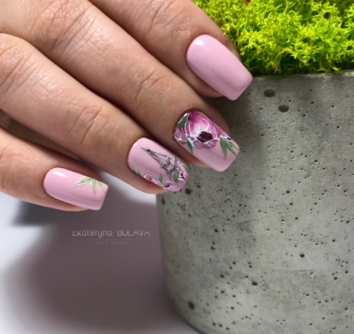 Hermosa manicura con flores en las uñas: las mejores ideas para fotos 2019-2020