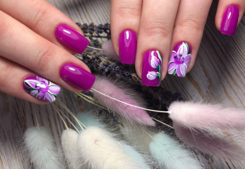 Beautiful manicure with flowers on nails - the best photo ideas 2019-2020