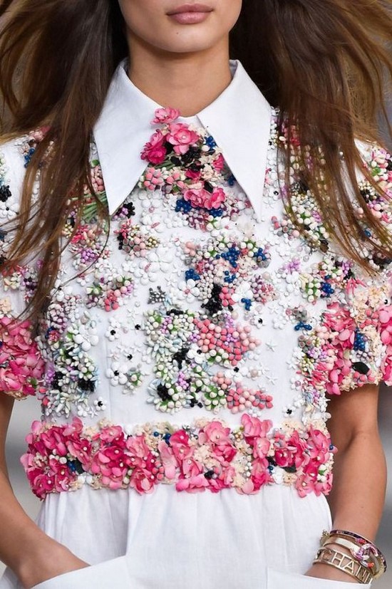 Най-модерните дамски блузи 2019-2020 - фото преглед на тенденциите и новите продукти