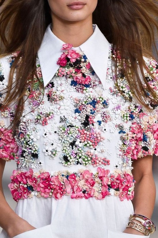 The most fashionable women's blouses 2019-2020 - photo review of trends and new products