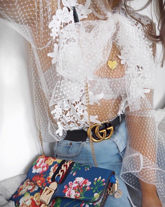 The most fashionable women's blouses 2019-2020 - photo review of trends and new products