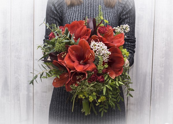 Beaux bouquets de fleurs 2019-2020 - tendances photo dans la conception de bouquets et compositions florales