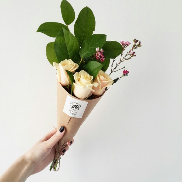 Beaux bouquets de fleurs 2019-2020 - tendances photo dans la conception de bouquets et compositions florales