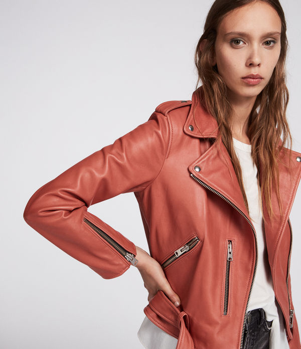 Fashionable women's leather jackets 2019-2020 - new items, trends, the most stylish models of leather jackets