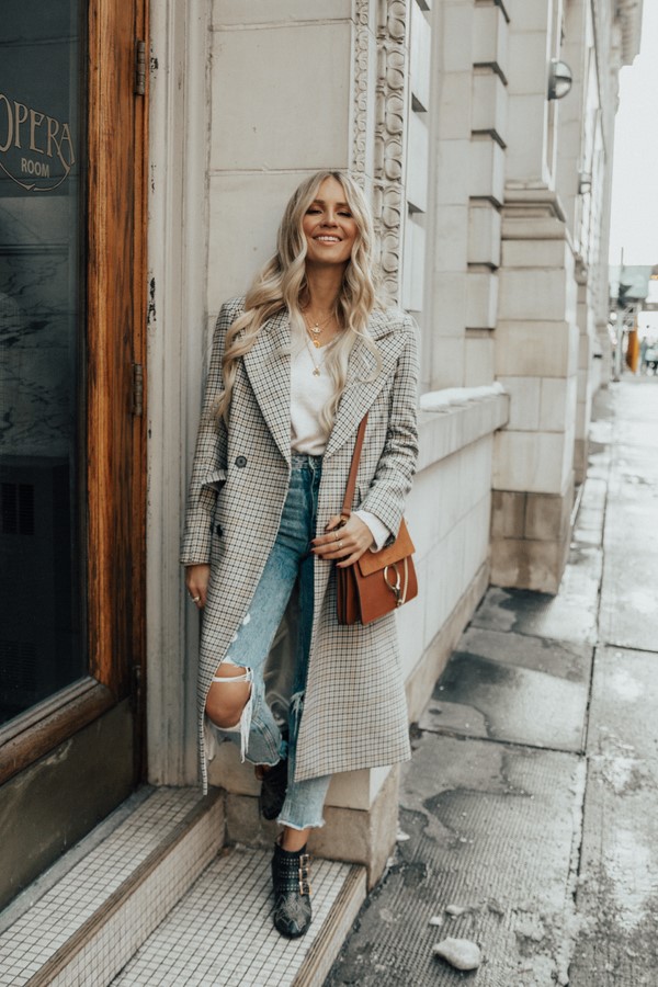 Ce să poarte cu blugi la modă pentru toamna-iarna 2019-2020 - idei elegante de imagine