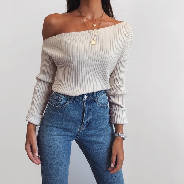 Fashionable women's sweaters 2019-2020 - trends, new models, photos of fashionable bows with a sweater