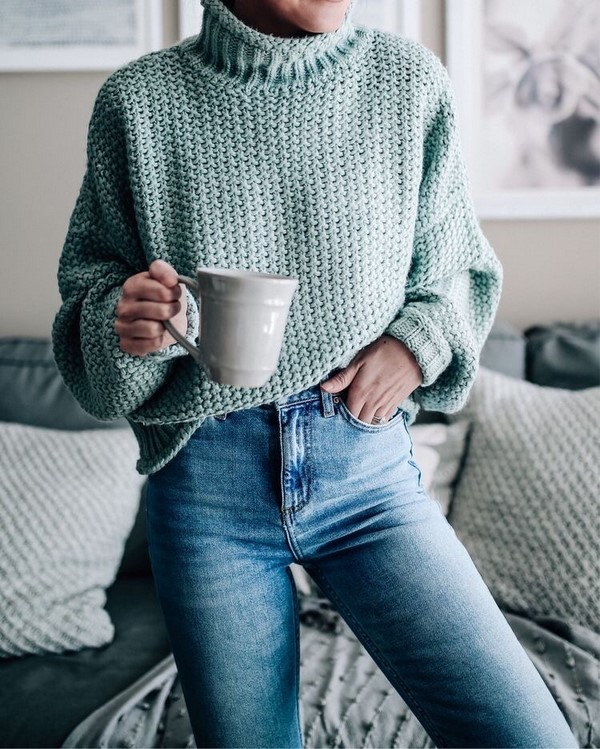 Damesmode sweaters 2019-2020 - trends, nieuwe modellen, foto's van modieuze strikken met een trui