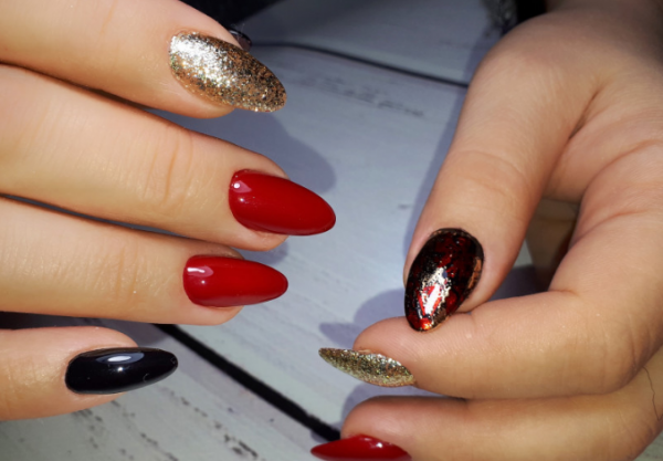 Red manicure 2019-2020 in the most fashionable design options: the best photo ideas