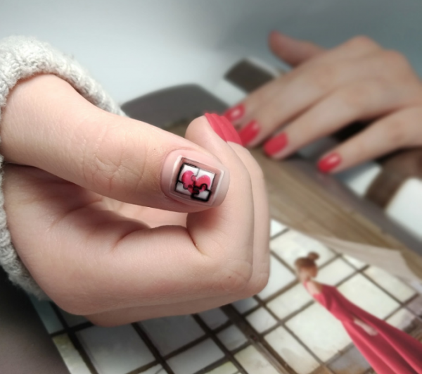 Czerwony manicure 2019-2020 w najmodniejszych opcjach projektowania: najlepsze pomysły na zdjęcia