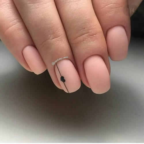 Disseny d'ungles beige: novetats i tendències del beix manicura