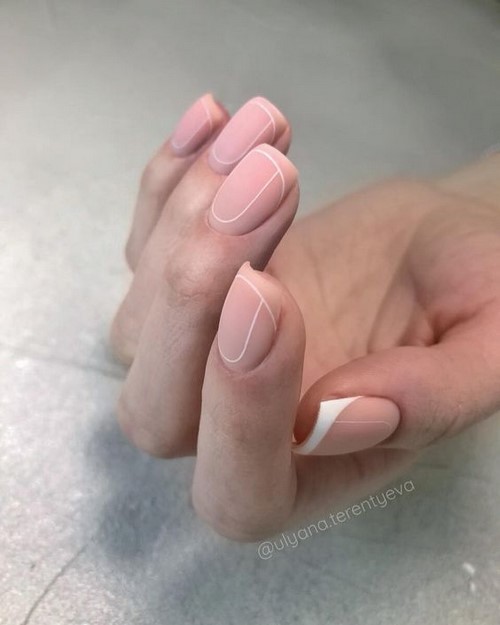 Beige nagelontwerp: nieuw nieuws en nieuwe trends van manicurebeige