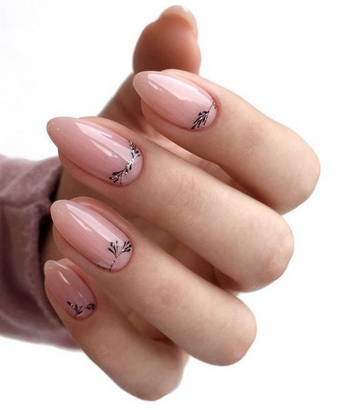 Diseño de uñas beige: nuevas noticias y nuevas tendencias de manicura beige