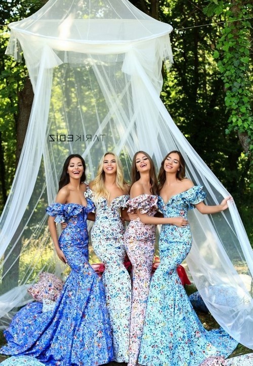 Vestidos azuis trêmulos: as melhores idéias de estilos e modelos