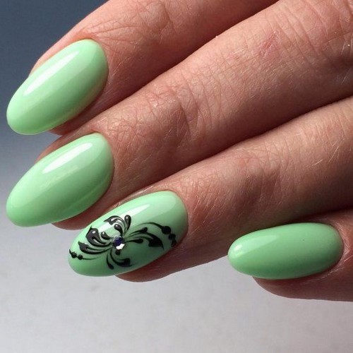 Refreshing peppermint on nails: photo trends of peppermint nail design